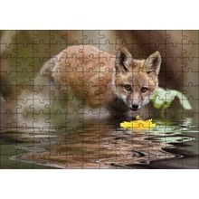 Cakapuzzle Göldeki Sarı Çiçeği İzleyen Yavru Tilki 120 Parça Ahşap Puzzle