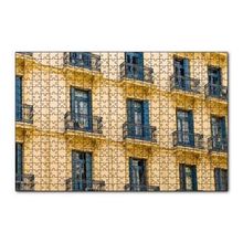 Cakapuzzle İspanyada Sarı Klasik Bina ve Balkonlar 120 Parça Ahşap Puzzle
