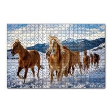 Cakapuzzle Karda Koşan Atlar Görseli 255 Parça Puzzle
