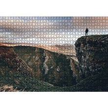 Cakapuzzle Kayalıklardaki Yalnız Adam 255 Parça Puzzle