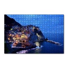 Cakapuzzle Kayalıkların Üzerindeki Sahil Kasabası 255 Parça Puzzle