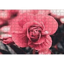 Cakapuzzle Kırmızı Çiçek ve Damlalar Yakın Plan 120 Parça Ahşap Puzzle