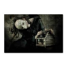 Cakapuzzle Korkunç Maskeli Yaratık ve Mini Ağaç Kulübesi 255 Parça Puzzle