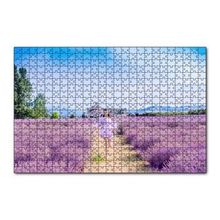 Cakapuzzle Lavanta Tarlaları Arasındaki Kız 120 Parça Ahşap Puzzle