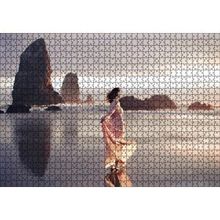Cakapuzzle Sahilde Kayalıklar ve Pembe Elbiseli Kadın 120 Parça Ahşap Puzzle