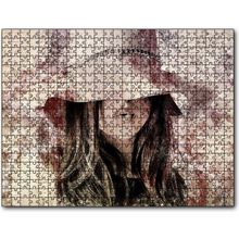 Cakatablo Mektup Zeminde Gizemli Şapkalı Genç Kız 1000 Parça Puzzle