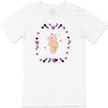 Cix K Pop Parmak Kalp Baskılı Beyaz Unisex T-shirt
