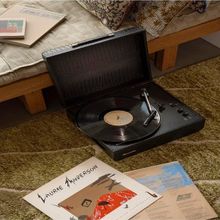 Crosley Mercury Bluetooth Alıcılı ve Taşınabilir Siyah Plak Çalar Pikap - Beyaz
