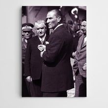 Dekolata Atatürk Eşrafla 60x85 cm Kanvas Tablo
