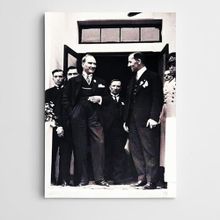 Dekolata Atatürk Tablosu Gülümserken Atatürk 100x140 cm Kanvas Tablo