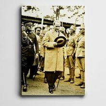Dekolata Atatürk Tören ve Şapka 60x85 cm Kanvas Tablo