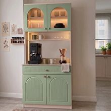 Eymense Hera Kahve Köşesi %100 Mdf Mutfak Dolabı Camlı Çok Amaçlı Dolap Sensör Ledli Raflı Yeşil Bej