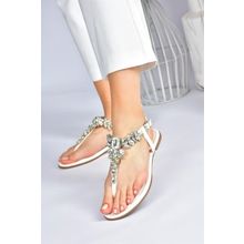 Fox Shoes M272006009 Beyaz Taşlı Parmak Arası Kadın Sandalet