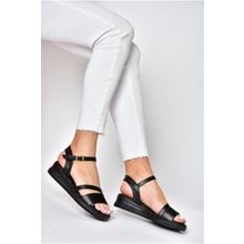 Fox Shoes P674300709 Siyah Dolgu Topuklu Günlük Kadın Sandalet