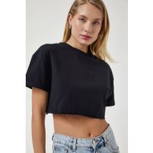 Happiness İst. Kadın Siyah Bisiklet Yaka Basic Crop Örme T-Shirt HW00004