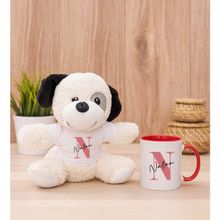 Hediye Dükkanı Kişiye Özel Baş Harfli Üzeri İsim Yazılı Beyaz Kupa Bardak ve Peluş Köpek