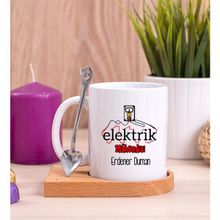 Hediye Dükkanı Kişiye Özel Elektrik Mühendisi Ahşap Altlıklı Kaşıklı Beyaz Kupa Bardak