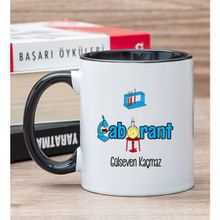 Hediye Dükkanı Kişiye Özel Laborant Siyah Kupa Bardak