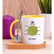 Hediye Dükkanı Kişiye Özel Yay Burcuna Hediye Ahşap Altlıklı Sarı Kupa Bardak