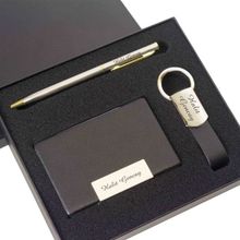 Hediye Rengi İsme Özel Deluxe Kartvizitlik Anahtarlık ve Tükenmez Kalem Siyah Hediye Seti