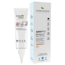 Herbaderm Aknpro Tam Spektrum Koruma Yağlı Cilt İçin Açık Ton Nemlendirici