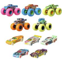 Hot Wheels HCB57 Monster Trucks Karanlıkta Parlayan Araçlar