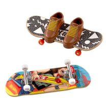 Hot Wheels HXL17-HXL20 Skate Retro Temalı 2'li Ayakkabı ve Parmak Kaykay