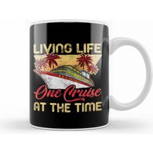 Humuts Cute Funny Living Life One Cruise at a Time Avid Cruiser Kupa