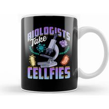 Humuts Funny Biologists Take Cellfies Biology Scientist Beyaz Kupa