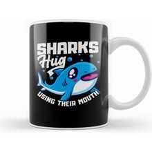 Humuts Porselen Beyaz Sharks Hug Using Their Mouth Funny Shark Pun Kupa Bardak