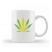 Humuts St Patrick Marijuana Gift Kupa Bardak