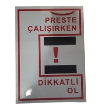 Katar Market Preste Çalışırken Dikkatli Ol Uyarı Levhası