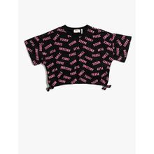 Koton 9D9 Kız Çocuk Crop Oversize Kısa Kollu Baskılı Yanları Fiyonk Detaylı Bisiklet Yaka Siyah Desenli T-shirt