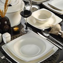 Kütahya Porselen Bone Mare 62 Parça 1079020 Desenli Yemek Takımı