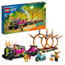 Lego 60357 479 Parça City Gösteri Kamyonu ve Ateş Çemberi Yarışması
