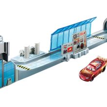 Mattel DVT46 Cars 3 Film Sahneleri Oyun Setleri