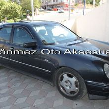 Mercedes E 200 1996-2002 Arası 4 Mügen Cam Rüzgarlığı