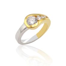 Midyat Nurtaş 201022858 Kristal Kesim Gold Kaplama 925 Ayar Zirkon Gümüş Yüzük