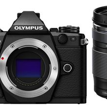 Olympus OM-D E-M5 Mark II + 14-150mm Lens Aynasız Fotoğraf Makinesi
