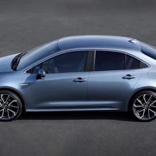 Omsa Toyota Corolla Sedan Krom 8 Parça 2019 ve Sonrası Cam Çıtası