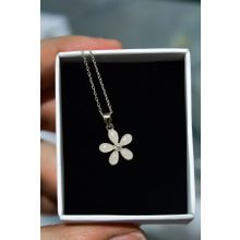 Papatya Silver 925 Ayar Rodyum Kaplama Ay Taşı Yasemin Çiçeği Gümüş Kolye