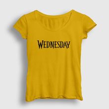 Presmono Sarı Logo Wednesday Addams Family Addams Ailesi Kadın T-Shirt