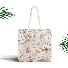 RealHomes Mermer Zeminde Altın Geometrik Şekiller Özel Tasarımlı Fermuarlı Kumaş Çanta