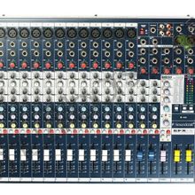 Soundcraft EFX12 Deck Mikser