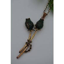 Stoneage F04207 Zümrüt Taşlı İkili Gül Goncası Kolye