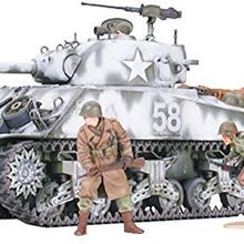 Tamiya 1/35 M4A3 Sherman 105MM Howitzer Plastik Tank Maket Kiti
