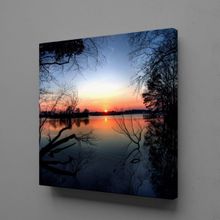 Technopa Büyülü Göl Manzarası 30x30 cm Kanvas Tablo