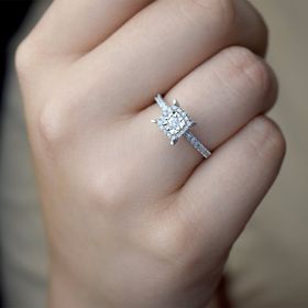 0.15 ct Çok Taşlı Lazerli Tektaş Yüzük