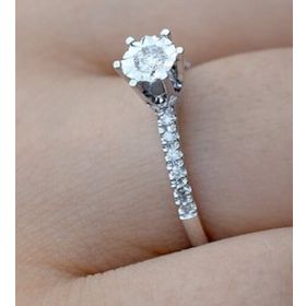 0.15 ct Tektaş Pırlanta 6 Tırnaklı Yüzük