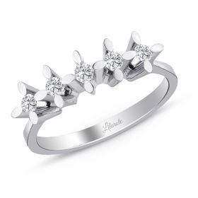 0.20 ct 8 Ayar Beştaş Pırlanta Yüzük